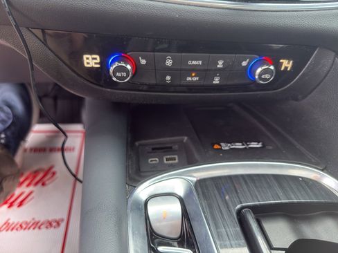 Used 2022 Buick Enclave Essence w/ Experience Buick Package image 16