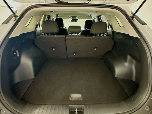 Used 2025 Kia Sportage LX image 29