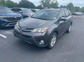 Used 2013 Toyota RAV4 XLE FWD video 1