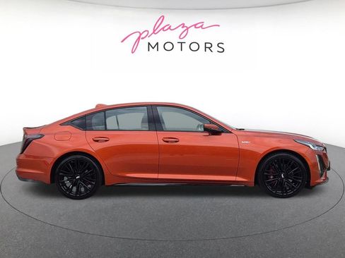 Used 2023 Cadillac CT5 V w/ Platinum Package RWD image 4