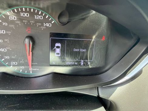 Used 2019 Chevrolet Trax LS FWD image 12