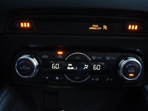 Used 2018 MAZDA CX-5 Touring image 31