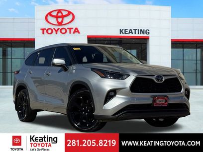 Certified 2023 Toyota Highlander LE