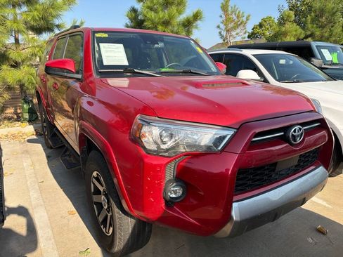 Used 2021 Toyota 4Runner TRD Off-Road AWD/4WD image 2
