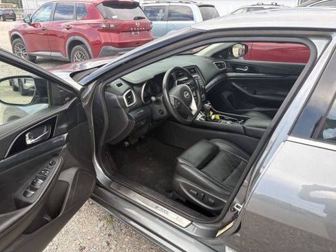 Certified 2023 Nissan Maxima Platinum w/ Sport Mat Group FWD image 5