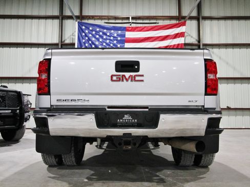 Used 2015 GMC Sierra 3500 SLT w/ Duramax Plus Package AWD/4WD image 9