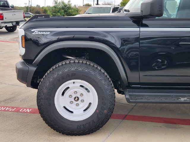 New 2026 Ford Bronco Heritage Edition AWD/4WD image 5