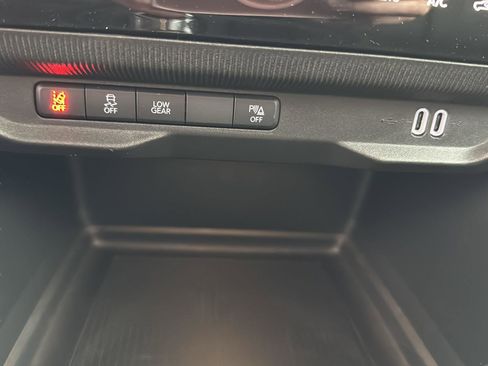 New 2026 Jeep Cherokee Limited AWD/4WD image 20