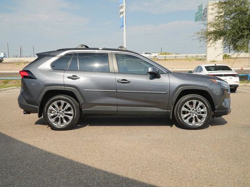 Used 2025 Toyota RAV4 XLE Premium image 4