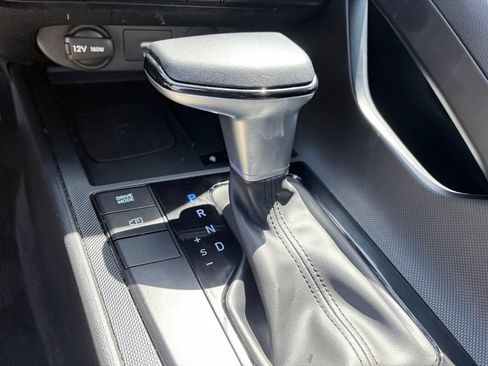 Used 2025 Hyundai Elantra Sport FWD image 22