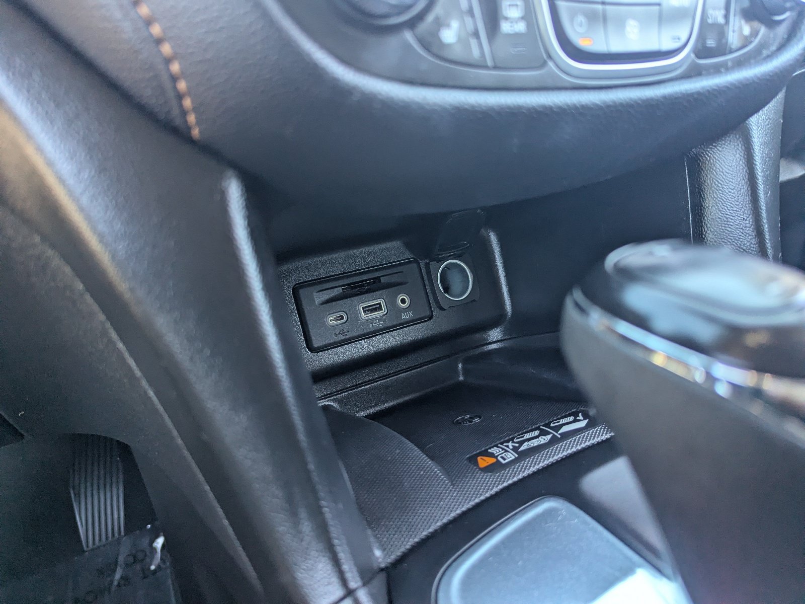 Used 2021 Chevrolet Equinox Premier FWD image 27