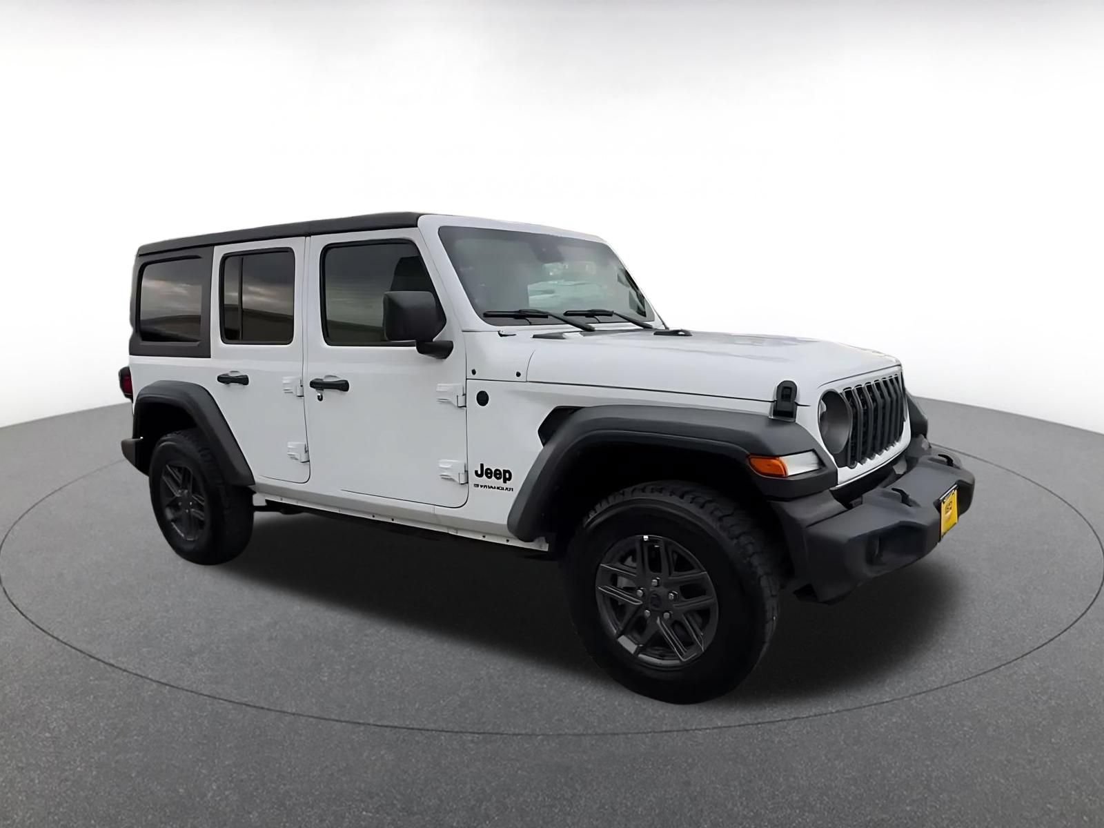Used 2025 Jeep Wrangler Unlimited Sport AWD/4WD image 2