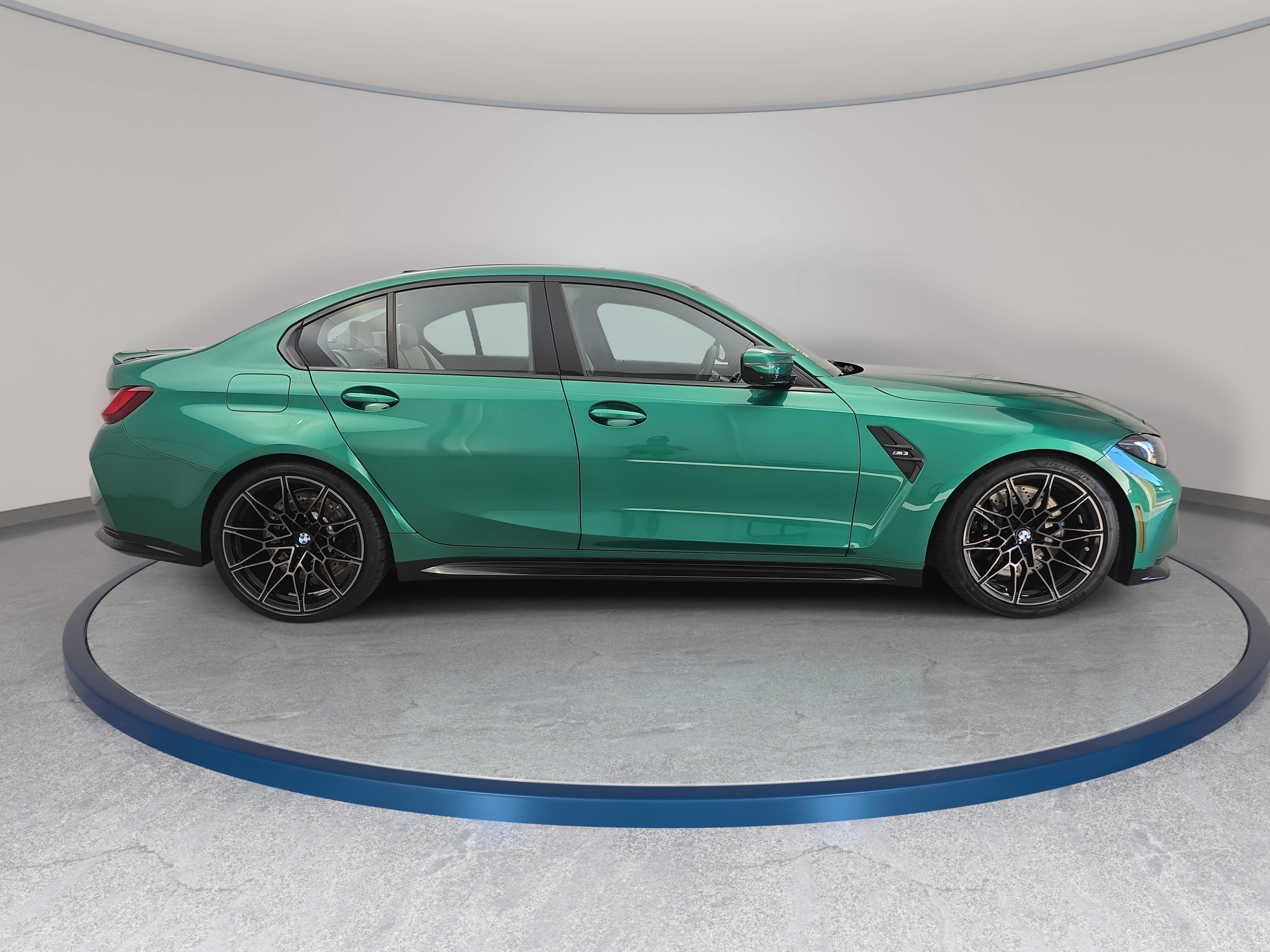 Used 2027 BMW M3 w/ Executive Package RWD image 4