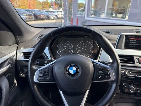 Used 2018 BMW X1 xDrive28i image 17