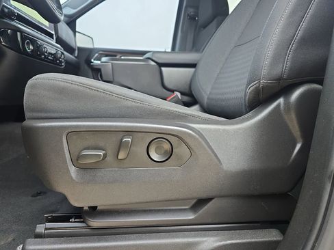 Used 2023 Chevrolet Silverado 1500 LT AWD/4WD image 29