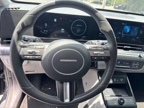 Used 2024 Hyundai Kona SEL w/ Convenience Package FWD image 9