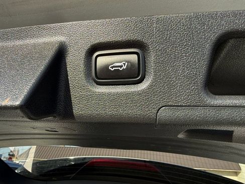 Used 2023 Hyundai Santa Fe Limited image 18