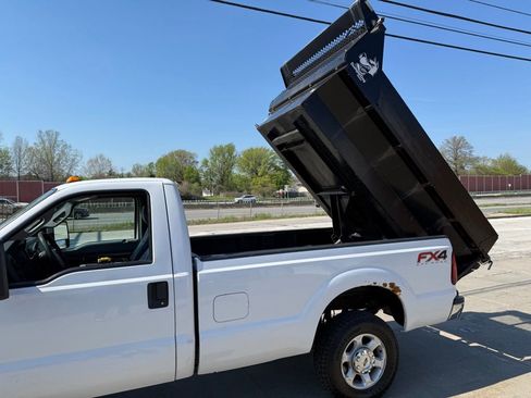 Used 2016 Ford F250 XL w/ XL Appearance Package AWD/4WD image 23