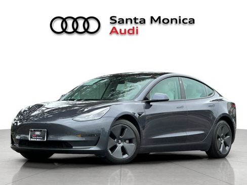 Used 2022 Tesla Model 3 RWD image 1