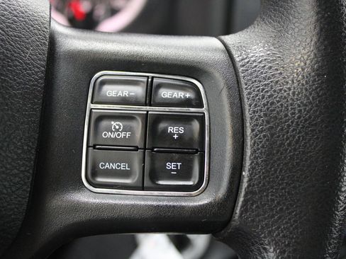 Used 2017 RAM 1500 Express AWD/4WD image 32