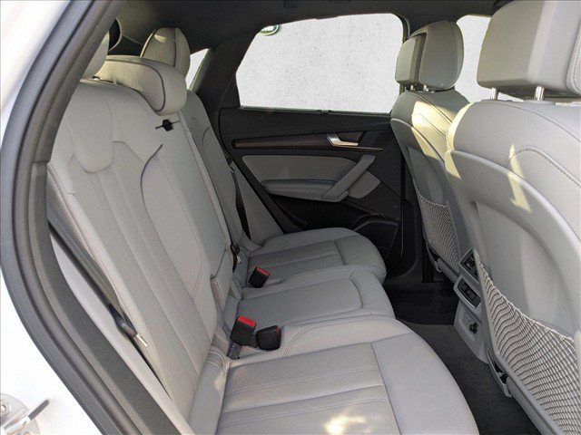 Used 2023 Audi Q5 2.0T Premium Plus w/ Premium Plus Package AWD/4WD image 16