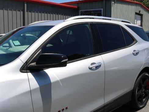 Used 2021 Chevrolet Equinox Premier w/ Redline Edition FWD image 4
