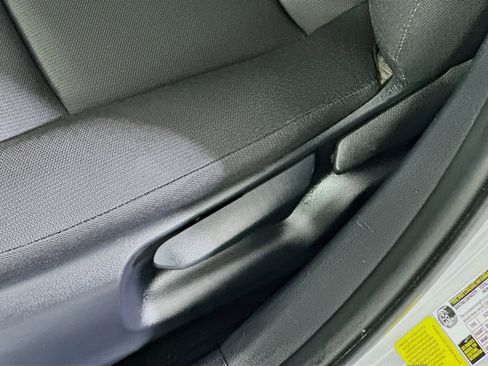 Used 2025 Toyota Corolla LE image 13