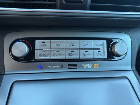 Used 2021 Hyundai Kona Ultimate w/ Cargo Package image 21