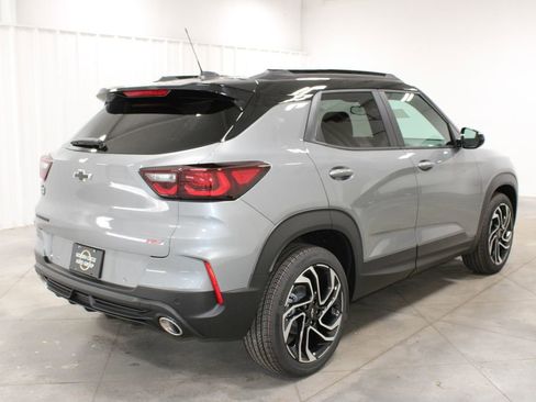 New 2026 Chevrolet TrailBlazer RS w/ Convenience Package FWD image 9