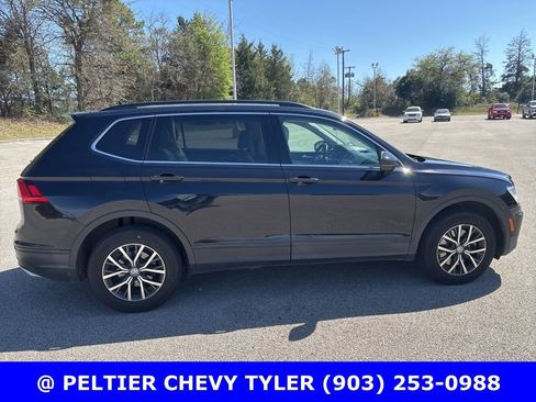 Used 2019 Volkswagen Tiguan SE image 8