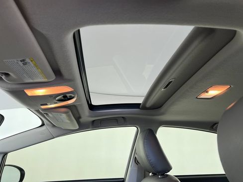 Used 2013 Toyota Prius Three w/ Solar Roof Pkg FWD image 23