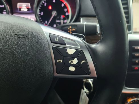 Used 2016 Mercedes-Benz GL 320 GL 350 BlueTEC 4MATIC Sport Ut w/ Premium I Package image 32