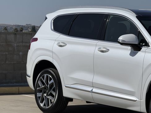 Used 2022 Hyundai Santa Fe Calligraphy AWD/4WD image 5