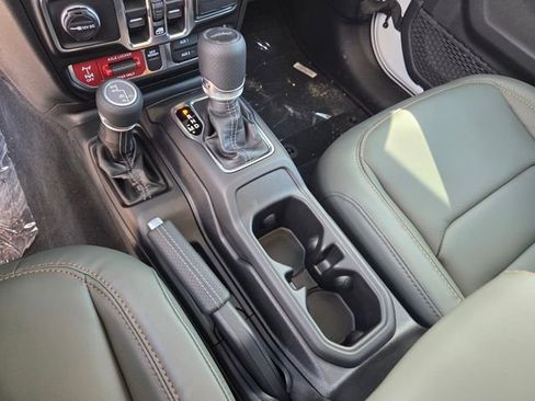 New 2026 Jeep Gladiator Mojave image 27