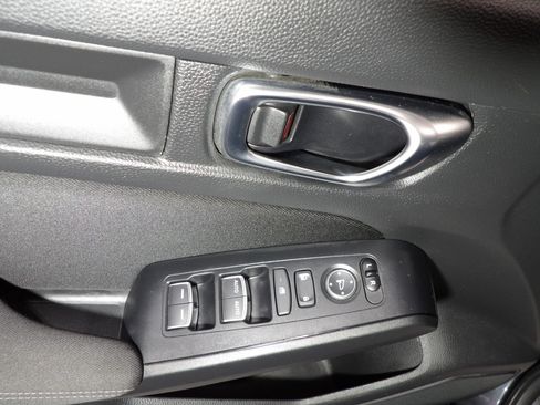 Used 2025 Honda Civic Sport image 9
