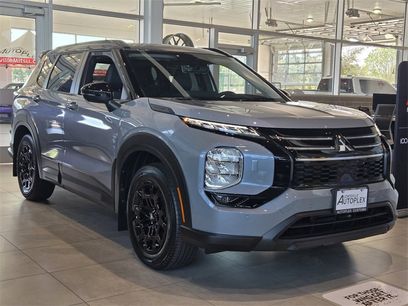 New 2025 Mitsubishi Outlander AWD