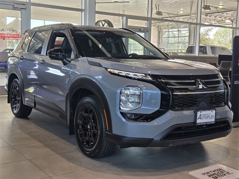 New 2025 Mitsubishi Outlander Trail Edition image 1