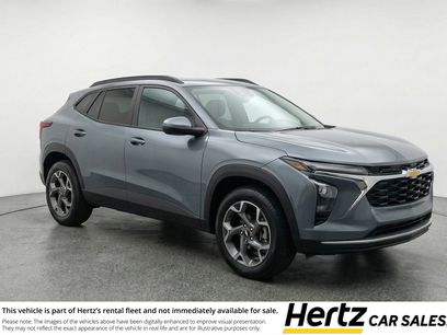 Used 2025 Chevrolet Trax LT
