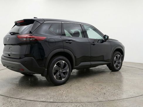 Used 2025 Nissan Rogue SV image 9