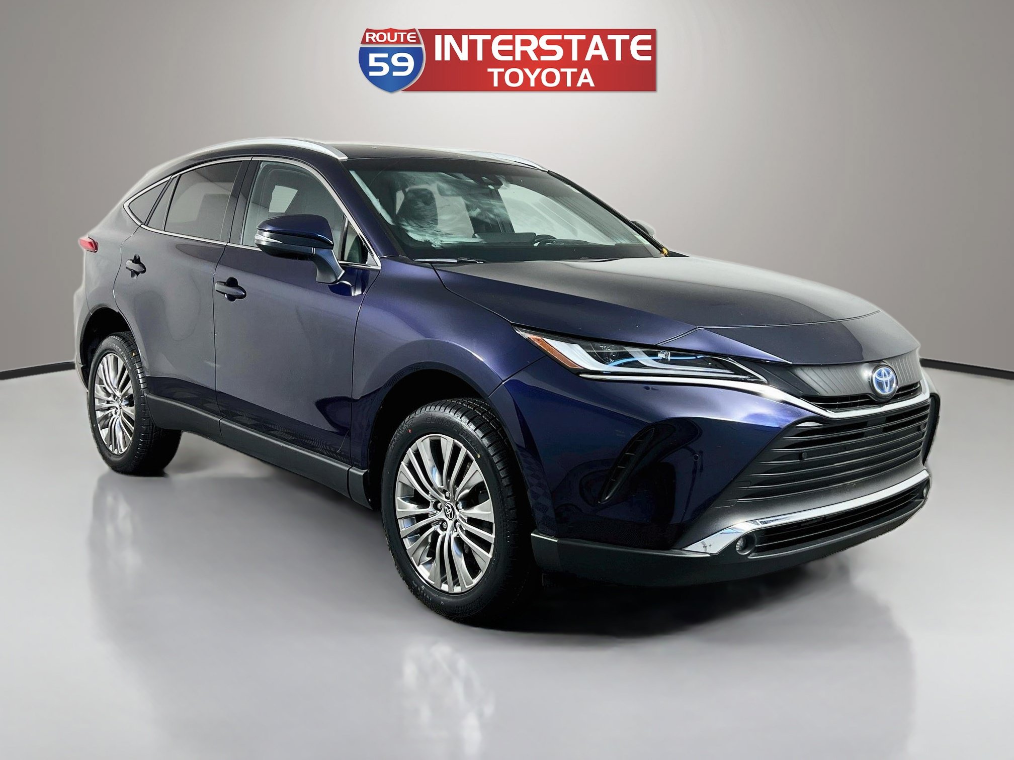 Certified 2023 Toyota Venza XLE AWD/4WD image 1