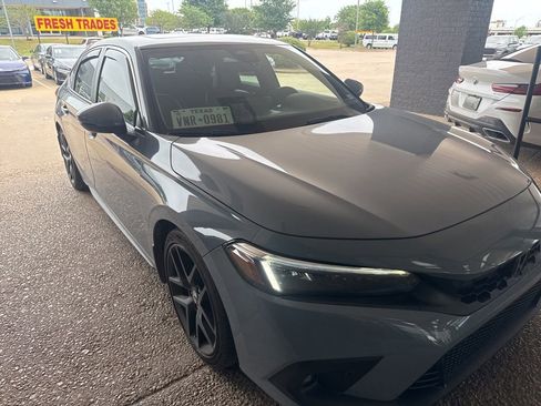 Used 2023 Honda Civic Sport Touring image 5
