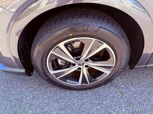 Certified 2025 Lexus RX 350 Premium FWD image 16