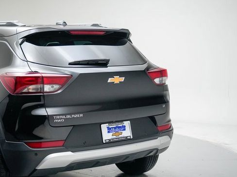 Used 2024 Chevrolet TrailBlazer LT w/ Convenience Package image 4