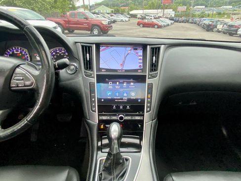 Used 2017 INFINITI Q50 3.0t Premium w/ 3.0T Premium Plus Package AWD/4WD image 17