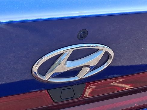Used 2023 Hyundai Elantra Limited FWD image 29