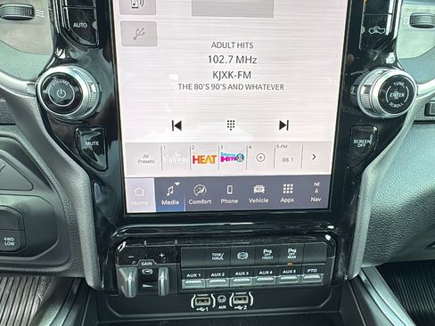 New 2026 RAM 3500 Big Horn w/ Laramie Trim Package AWD/4WD image 18