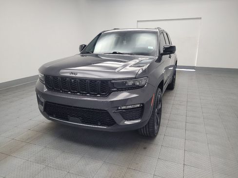 Used 2024 Jeep Grand Cherokee Limited w/ Luxury Tech Group II RWD image 15