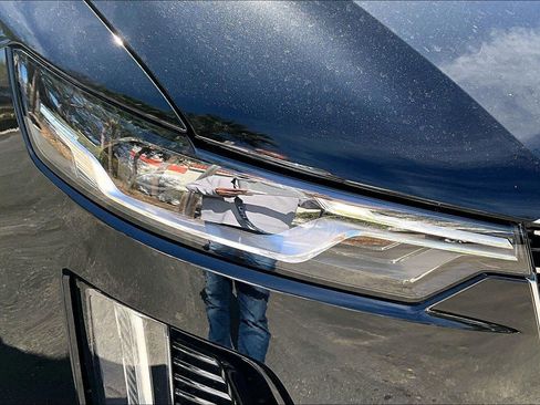 Used 2024 Cadillac XT6 Luxury FWD image 34
