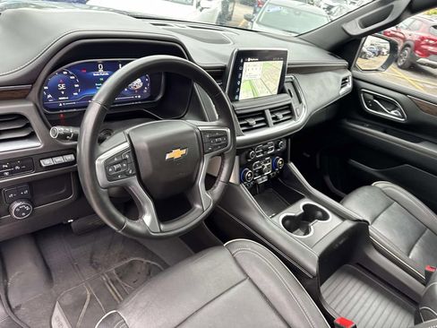 Used 2023 Chevrolet Suburban Premier RWD image 19