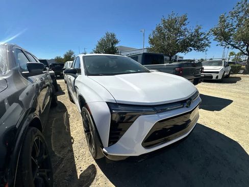 Used 2024 Chevrolet Blazer EV RS AWD/4WD image 2